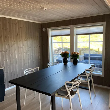 Holiday home Lovely Near Trolltunga